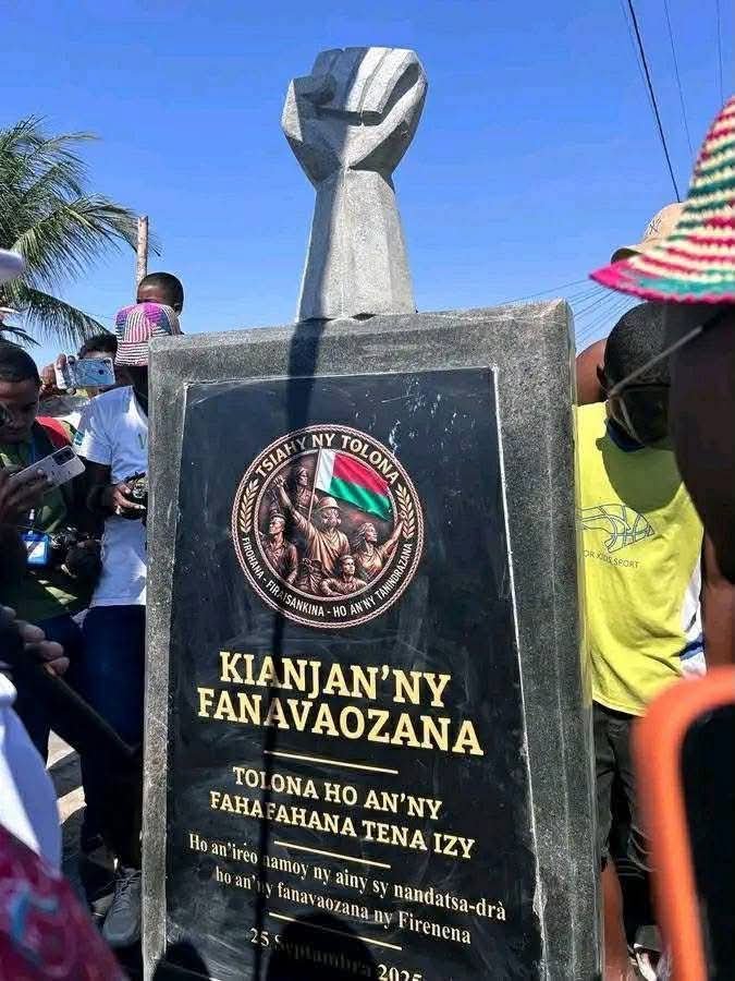 Tookooy_ran5's tweet photo. 🚨 MARO IREO TSANGAMBATON’NY TOLONA NO DISO TSIPELINA  NOHO NY FAMPIASANA IA🚨

Nahitana fahadisoana ara-tsipelina tamin’ireo tsangambato fahatsiarovana ny Tolona 25 Septambra 2025, izay napetraka tany amin’ny faritra sasany androany. https://t.co/At0rf0TLii