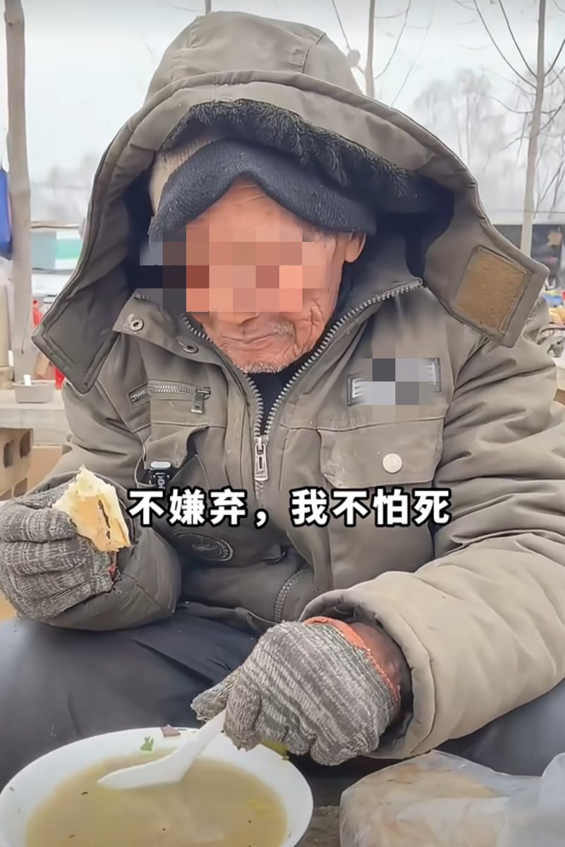 lighn691380v1's tweet photo. Today I tried a new recipe using rice cooked in a clay pot, chatted with a fun uncle at the village market, and it was such a nice casual day! ， https://t.co/wEIAoIwSO6