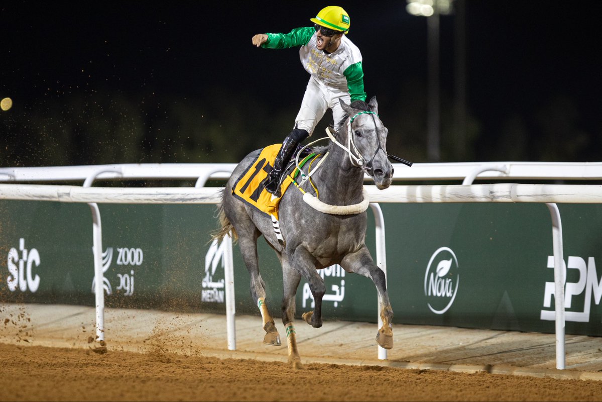 alareen_racing's tweet photo. البطل " تويجري " 🤩

بشعار الشيخ عبدالله حمود المالك الصباح.

يحقق لقب كأس الطائف للحصن 🏆 
على مسافة 1600 متر، ويضيف انتصاره السادس في سجله السباقي، تدريبات عبدالله السدراني وبقيادة الخَيّال محمد الحبيل 

ألف مبروك 👏🏻👏🏻

#العرين_ريسينق https://t.co/xCQKdyJOC7