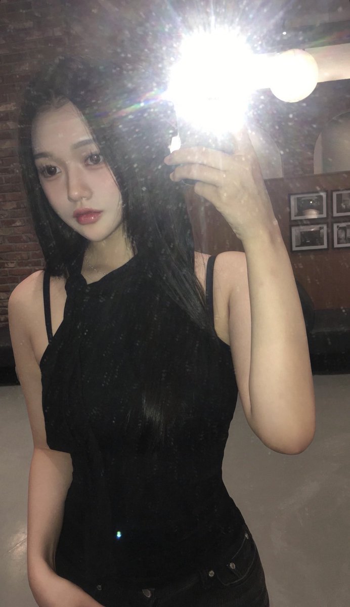 Wldls6f's tweet photo. 백수안 02
#지인능욕 #지인박제 https://t.co/Su8rx4lZIM