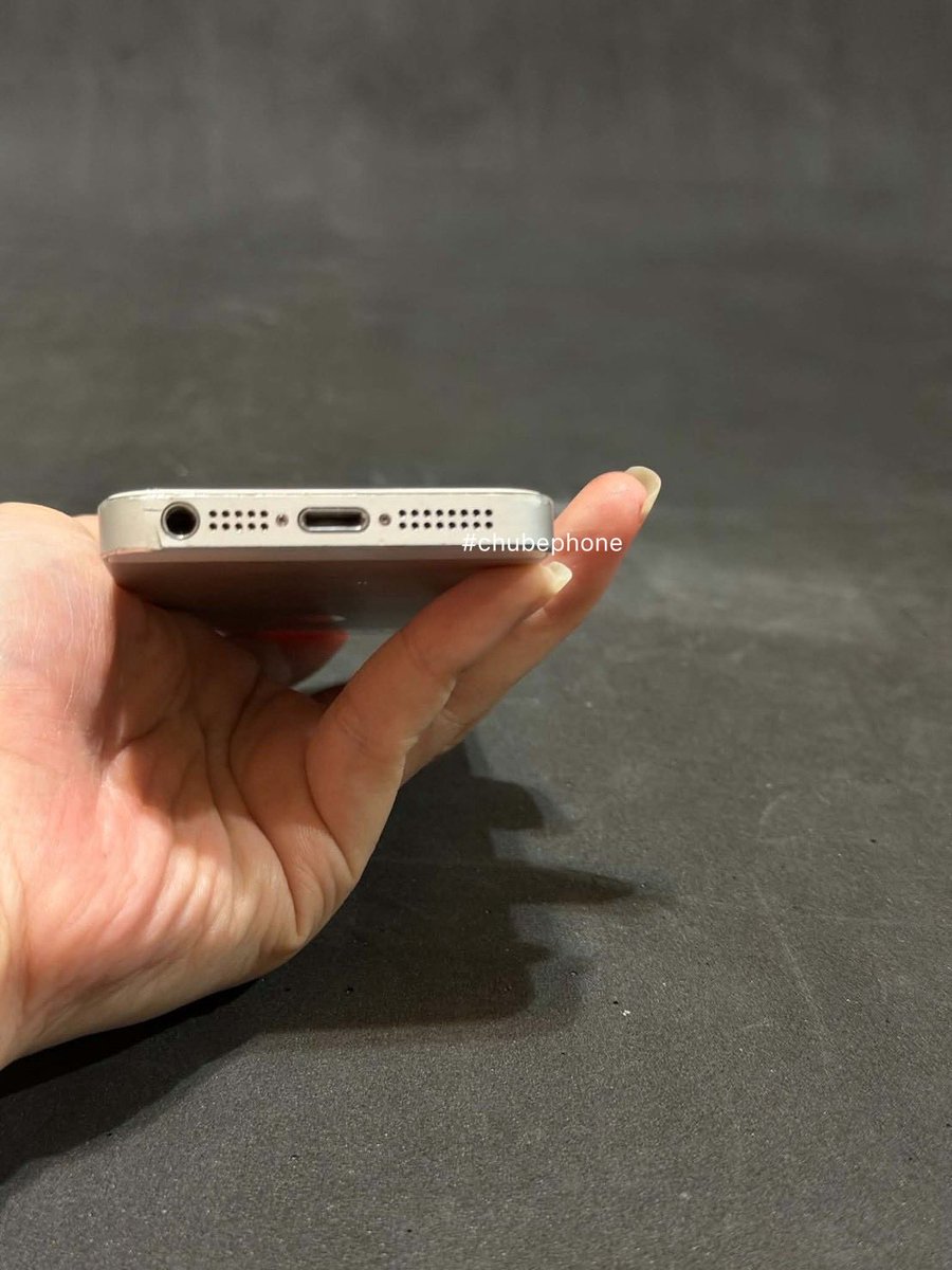 chubephone's tweet photo. ♡ iPhone 5s 16GB 𓈒 1390 free shipping🪽
    ❨ silver ❩ 
𓈒 WiFi - Sim รอยเครื่องตามการใช้งาน
𓈒 ไม่ติด iCloud รีเซ็ตได้ปกติ
𓈒 สแกนได้ กดได้
⠀⠀⠀⠀⠀⠀   𓈒 💌
🛼💭 CF แคปทักไลน์ : @737tcypo

#ไอโฟน5s #iphone5s #ไอโฟน6 #ไอโฟนมือสอง #ส่งต่อไอโฟน #iphone6 https://t.co/1oyQr1HG8q