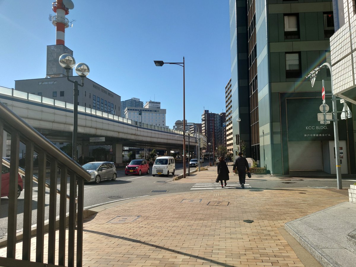 saiten1007's tweet photo. 国道2号線
湾岸通
阪神高速3号湾岸線 https://t.co/tdNVMdHWtZ