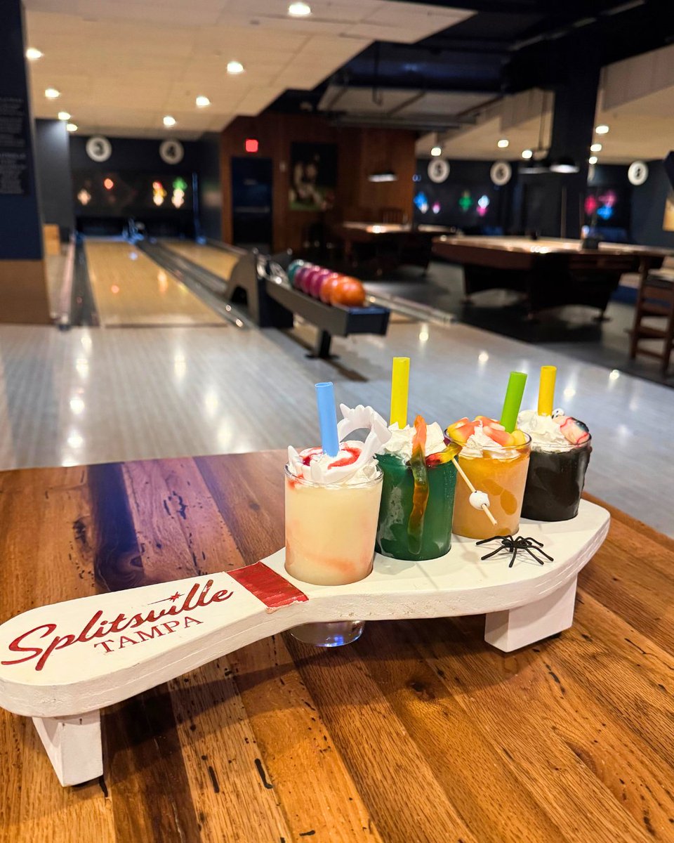 StuffToDoInTB's tweet photo. 🎃🍹 Spooky season just got a whole lot more fun at Splitsville! Head to Splitsville in Tampa for a night of bowling and Halloween themed cocktails and mocktails, including the Witch’s Brew, Mad Scientist Mocktail, and the spooky Fright Flight! 👻🧪✨ https://t.co/FPMe82udgA https://t.co/NPV7nmao97