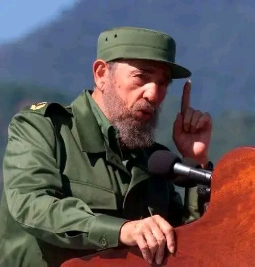 YohendrisPreval's tweet photo. #Fidel “Creo que el mundo necesita distensión y necesita paz, de lo contrario, miles de millones de seres humanos del Tercer Mundo no tendrán ni la más remota esperanza de solución.
#FidelVive #SomosContinuidad #Cuba #RevoluciónCubana
#Mayabeque https://t.co/ln9fQe4n8C