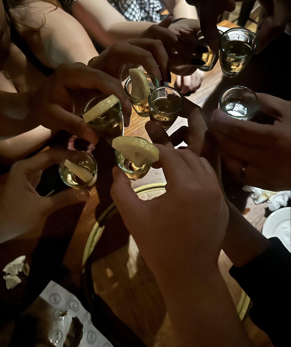 CallMeTrevii16's tweet photo. Happy birthday @Okarun1777 🥳���🎉

@rosasnapink @ynnuhdana @nn_darkside @jvdecarlo @ggabigabbb @eulsdeputaa 

📍 En Route Distillery https://t.co/ajSg3YLxtv