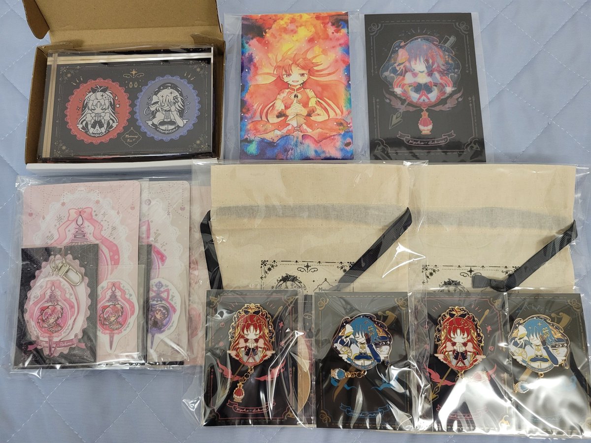 Air__gamers's tweet photo. ハルラさん(@harura_yae )
ピンバッジやアクリルブロックなど沢山お迎えさせていただきました〜！
取り置きありがとうございます🥰️
初めてご挨拶できてすごく嬉しかったです！
ハルラさんのピンバッジ凄く可愛くて、なににでもつけたくなります( ' '*)
冬コミでも会えるの楽しみにしてますね〜！ https://t.co/D3zyD3VqwW
