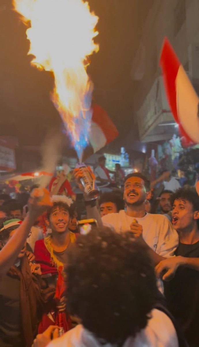 OmarBas64336367's tweet photo. كل عام ونحن أحرار، كل عام والوطن متعافي 

عيد وطني سعيد يا أحرار، احتفلوا وغنّوا بـ 26 سبتمبر 🇾🇪
احتفلوا بالثورة التي جعلت من المواطن اليمني حراً لا ينكسر ، 

#سبتمبر_مجيد 🇾🇪 https://t.co/L40I78fqzr