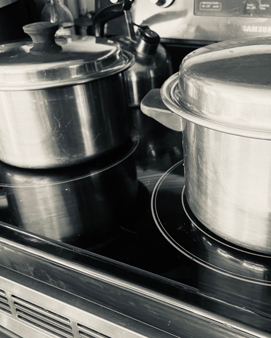 gramma_bee's tweet photo. These are part of a set of stainless steel cookware my mom used for my entire life. They’re still in great condition even after making meals daily for up to nine people. So glad I could claim the set. https://t.co/v7arYYWqb2