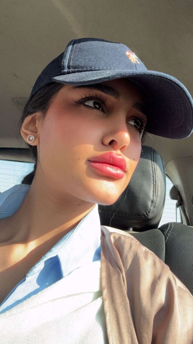 hs43979's tweet photo. العظيمه ميلانن انتب�� تخرخر💦💦😵‍💫 https://t.co/JfVRBoqVGZ