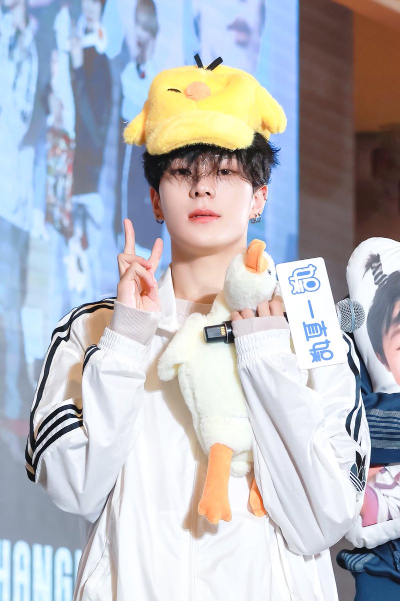 naminan_614's tweet photo. 260110

#김준민 #KIMJUNMIN 
#WHIB #휘브 https://t.co/YKCc54SsGR
