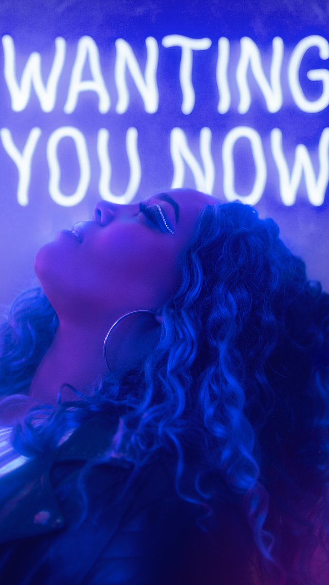 MadelynMim9l's tweet photo. هل أنتم مستعدون لعودة ريترو بطابع جريء؟ ألبومي الجديد «Wanting You Now» من إنتاج صديقي المذهل متاح الآن للطلب المسبق عبر Bandcamp بصيغ CD وMinidisc ورقمية، وسيُبث قريبًا. شكرًا لـ the_abstract_reality وneonretrorecords. https://t.co/3Cxl7rVk7O