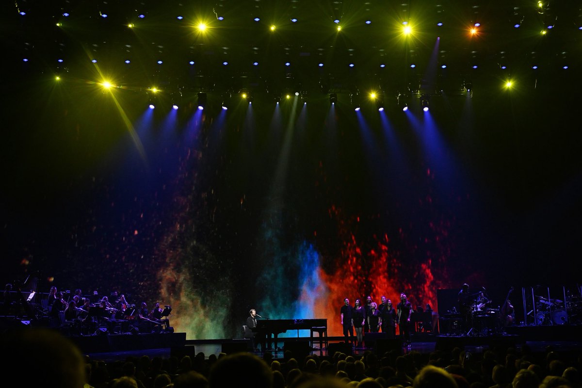 joshgroban's tweet photo. Heading to Vegas next week for some special nights at the @ColosseumatCP! Bringing along the band, the choir, and a very GEMS-filled setlist. Grab your tickets at https://t.co/KStO3gaEgk! https://t.co/Dfhv511LYu