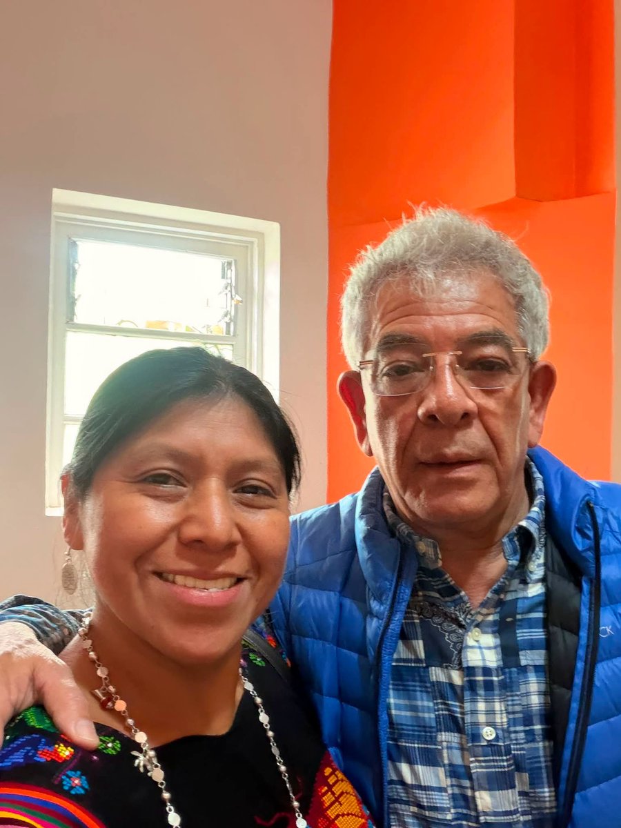 carlos_vills04's tweet photo. En el @MovimientoWinaq nos sentimos orgullosos de aprender y formarnos políticamente de personas que han demostrado al país ser honorables.

Invitamos a todas y todos los guatemaltecos a que juntos #hagamoshistoria

@SoniaGRaguay
@galvezz_Ma https://t.co/TR3mayvZM4