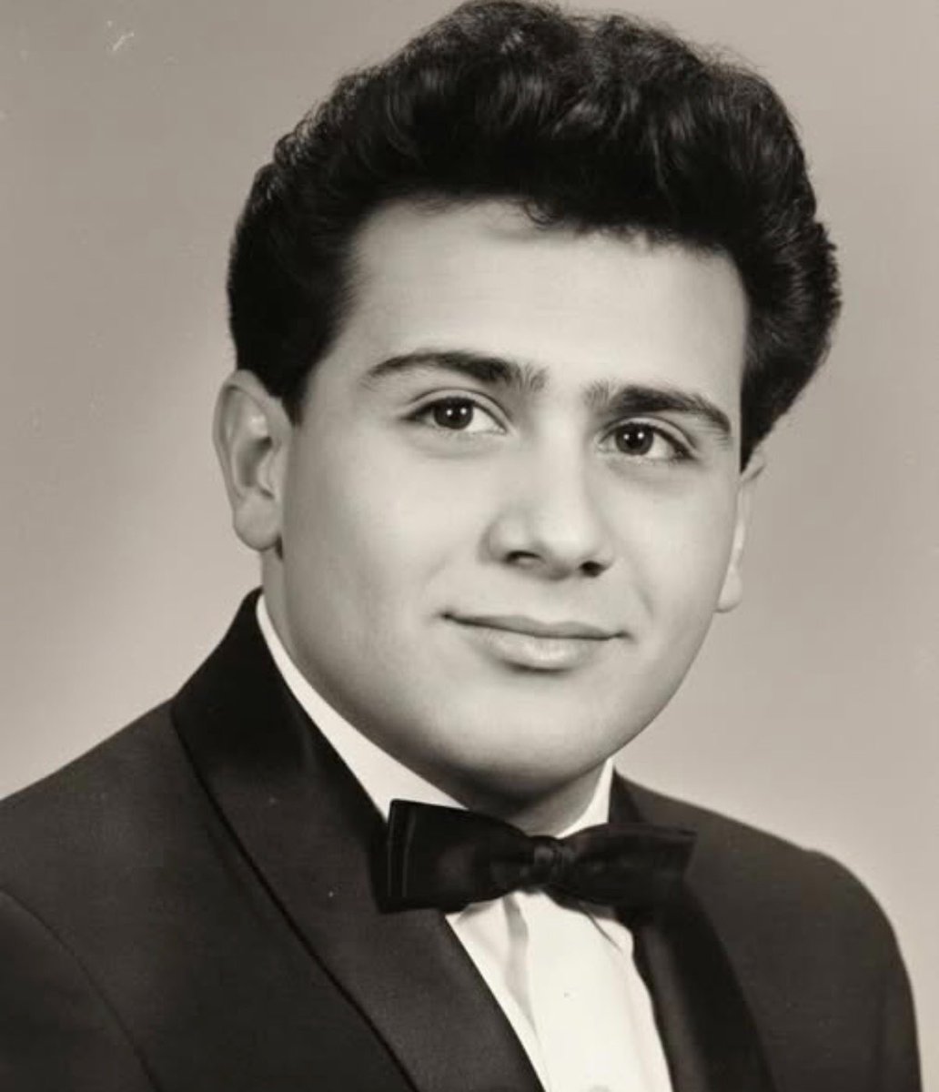feelgoodtale's tweet photo. In 1975, Los Angeles, Danny DeVito walked into a casting room full of six-foot actors and asked, “So… which one of you is playing the tall guy?”

They laughed — until he walked out with the role they all wanted.

The producers of One Flew Over the Cuckoo’s Nest had nearly cast every patient in the ward, except one: the unpredictable, sharp-witted Martini. DeVito entered the room with a New Jersey accent, a worn jacket, and a confidence that made the character feel alive before he’d even read a line.
When director Milos Forman asked him why he wanted the part, DeVito tapped the script and said,

“Because he thinks faster than the room. People just miss it.”

He booked the role for $350 a week, surrounded by taller, more classically trained actors — yet the camera kept drifting toward him. Forman let him improvise freely.

In one take, DeVito silently slid his chair closer to Jack Nicholson, inch by inch. Nicholson broke character laughing. Forman kept it in the film.

Then came Taxi.

Network executives doubted viewers would accept a five-foot actor as a major presence in a primetime comedy.
DeVito walked into the table read, slammed the script shut, and growled,
“Who wrote this dispatcher? I love him.”
The room exploded with laughter.

He walked out with a deal for $15,000 an episode.

By season two, he had a Golden Globe, winning audiences with scenes that weren’t even written for him.

His defining moment arrived in 1989 with Batman Returns.

Warner Bros wanted a traditional villain. Tim Burton wanted DeVito.
When they met, Burton placed a sketch of the Penguin on the table.

DeVito traced the long pointed nose with his finger and said:

“He’s angry because the world never gave him a chance to be ordinary.”
Burton nodded.

“Then you are him.”

DeVito endured three hours of makeup every day and insisted on performing the sewer scenes himself. The film earned over $260 million in the U.S. alone.

Danny DeVito became living proof that:
• Presence matters more than height.
• Skill matters more than type.
• And the industry’s rules don’t survive someone determined enough to break them
He once said,
“If they shut a door, I climb through the window.”

That’s the story of his career a man who never fit the mold,so he changed the shape of the mold instead.