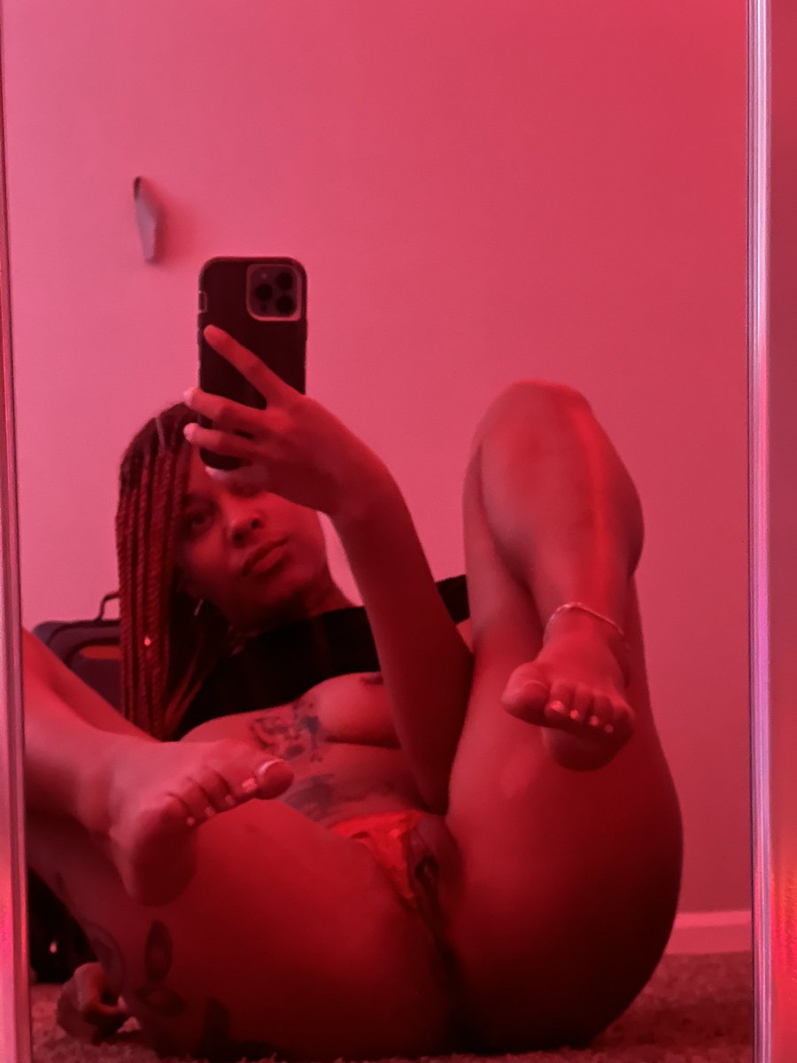 tootiegirly5167's tweet photo. Let's fuck and turn on the red Led light 

313sucker

#detroitmeets #detroitfreaks #detroit https://t.co/HpLNn8kfX6