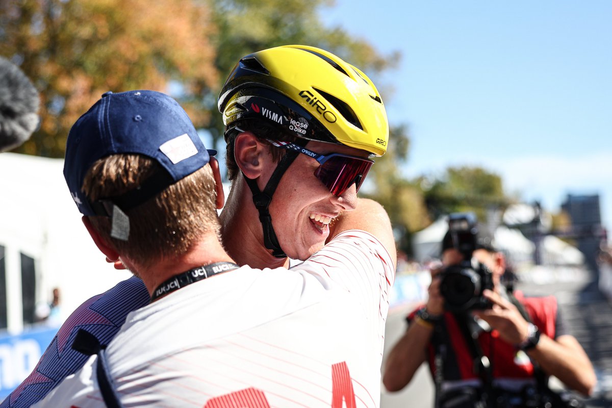 UCI_cycling's tweet photo. The moment it all sinks in🥹

Ashlin Barry 🇺🇸 has just delivered an incredible ride to become Men U23 Road World Champion🌈making history for his country🤩

#Montréal2026 https://t.co/o4xFMdwnAj
