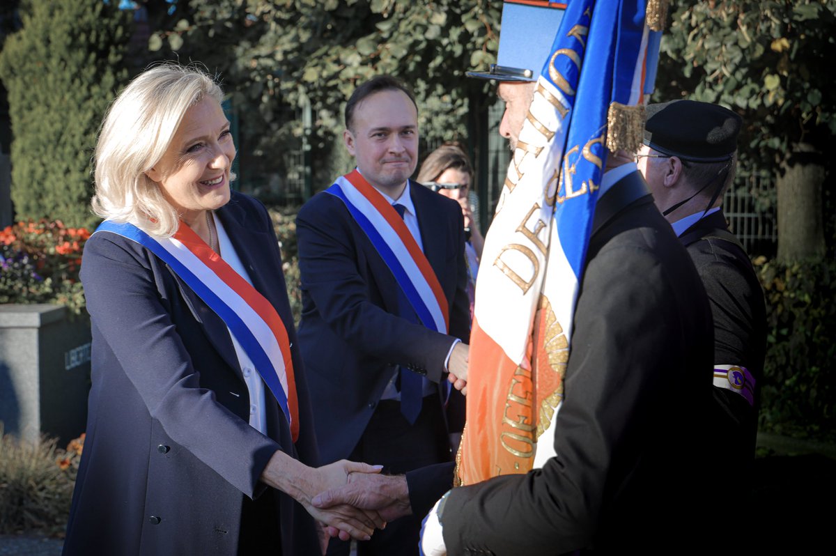 MLP_officiel's tweet photo. À Courcelles-lès-Lens, dans le Pas-de-Calais, nous avons rendu hommage aux Harkis. https://t.co/Do9o8NEXuB