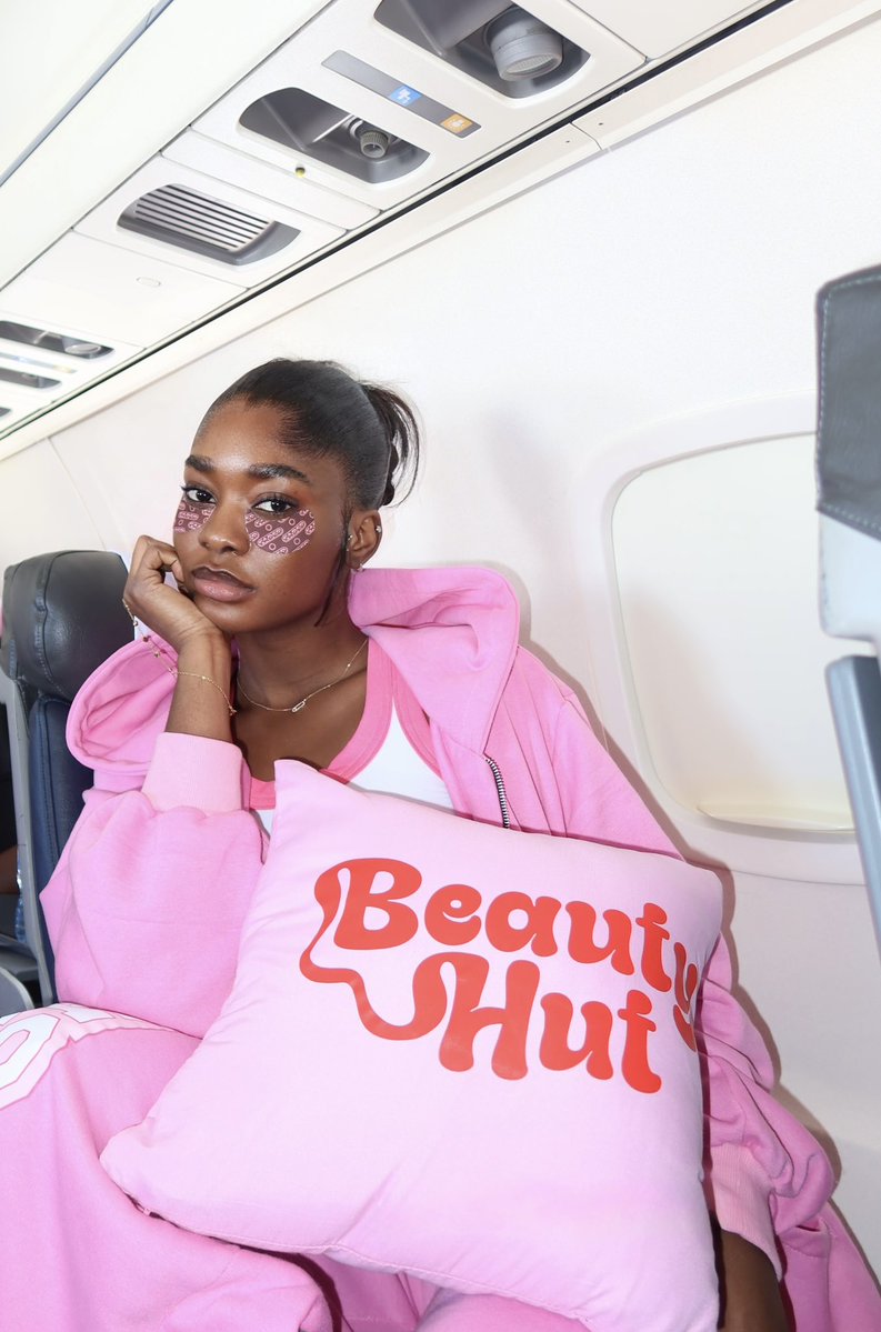 dede_ashiogwu's tweet photo. Fly Girl 💞
@beautyhutafrica #BHTakesAbuja https://t.co/R76VaVTRRj