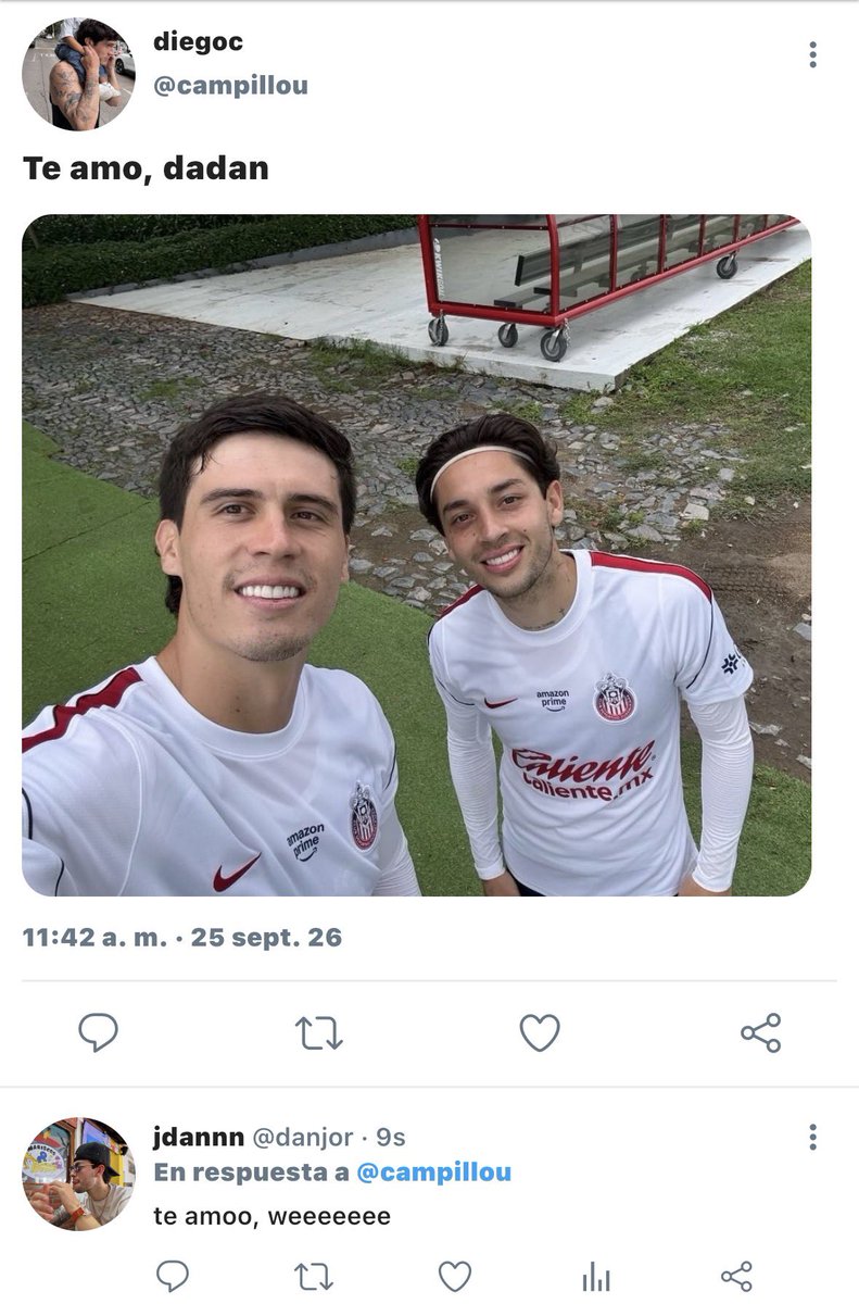 latteluuu's tweet photo. ⤷   #diordan one tweet — Hermoso Muñeco

Donde 🚘 y 🔔 son dos morrillos heterosexuales retirados de 18 años que se enamoran y están experimentando la hormona del amor…. https://t.co/yMOrv7a4bW