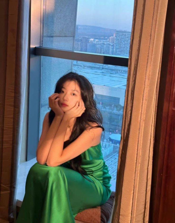afangirlatheart's tweet photo. TL cleanse with the greenest green flag, Sun Qian💚✨ https://t.co/KxtkTfIqVU