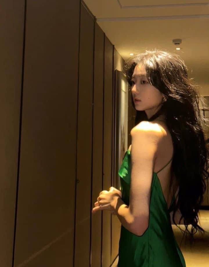 afangirlatheart's tweet photo. TL cleanse with the greenest green flag, Sun Qian💚✨ https://t.co/KxtkTfIqVU
