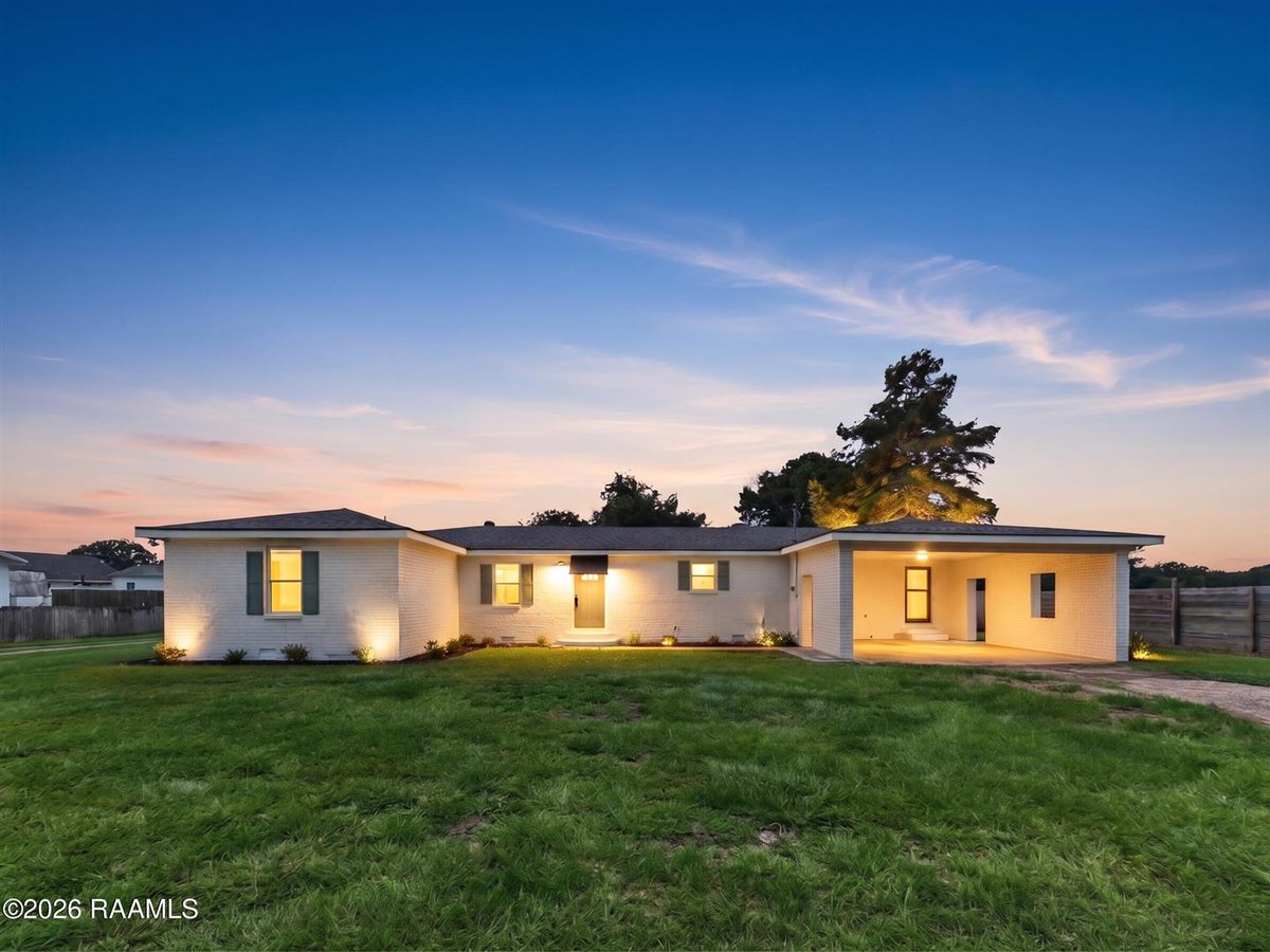 ScottADomingue's tweet photo. Do you know someone looking for a great property in Youngsville? Please pass this along! #HereToHelp
#keatyrealestate #ScottDomingue #realtor https://t.co/aiABAMQzK8