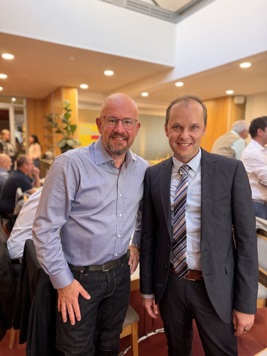 crberendt's tweet photo. Rückblick auf Ulm: Bei unserer Regionalkonferenz war Andi Glück, Kandidat für den Landesvorsitz der FDP BW, in Ostwürttemberg zu Gast.

Morgen geht es zum Landesparteitag nach Balingen. Auch ich kandidiere dort als Beisitzer für Ostwürttemberg. 💛

#FDPBW https://t.co/TTOrsE2yaV