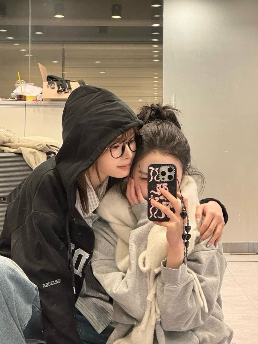strawberriesS21's tweet photo. Mochiz the most then sunnyz and nupnupz https://t.co/f8JAyiQlCC