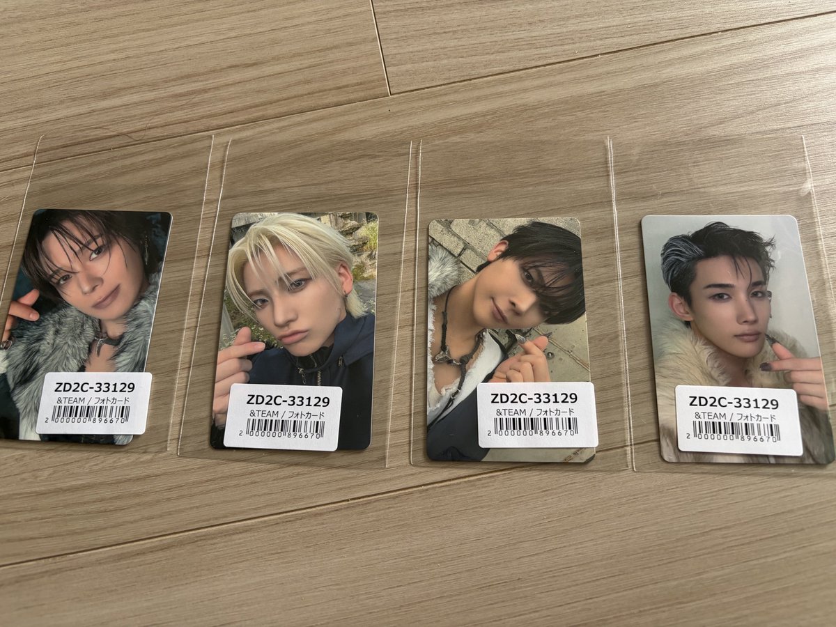 romi_070907's tweet photo. ＆TEAM  Mark on Me 特典 トレカ 
異種交換  

【譲】K・JO・ YUMA ・NICHOLAS
        (ユニバ特典第1段)

【求】EJ  (他店舗特典との交換)
       ( このユニバ以外なんでも検討します)

郵送📮希望
お気軽にお声掛けください🍀*゜

#andteam交換  #andteam_交換
#andTEAM交換特典 https://t.co/WI5WoTAWkh