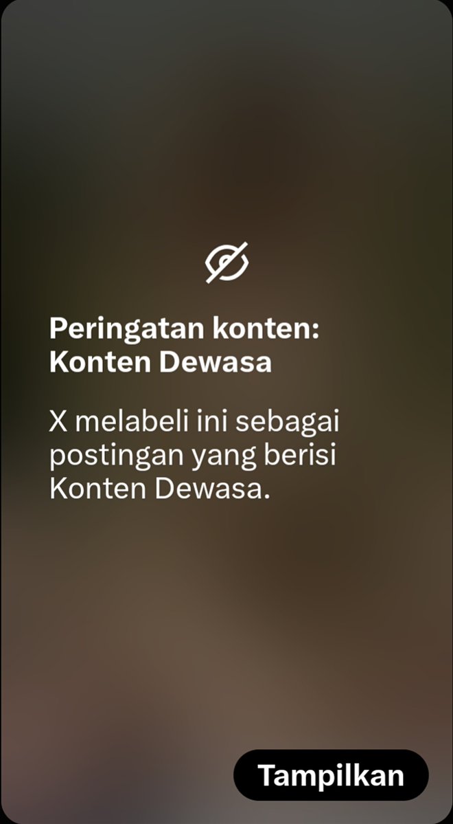 MamudAfrid's tweet photo. Tiktokers buahnya gede banget.