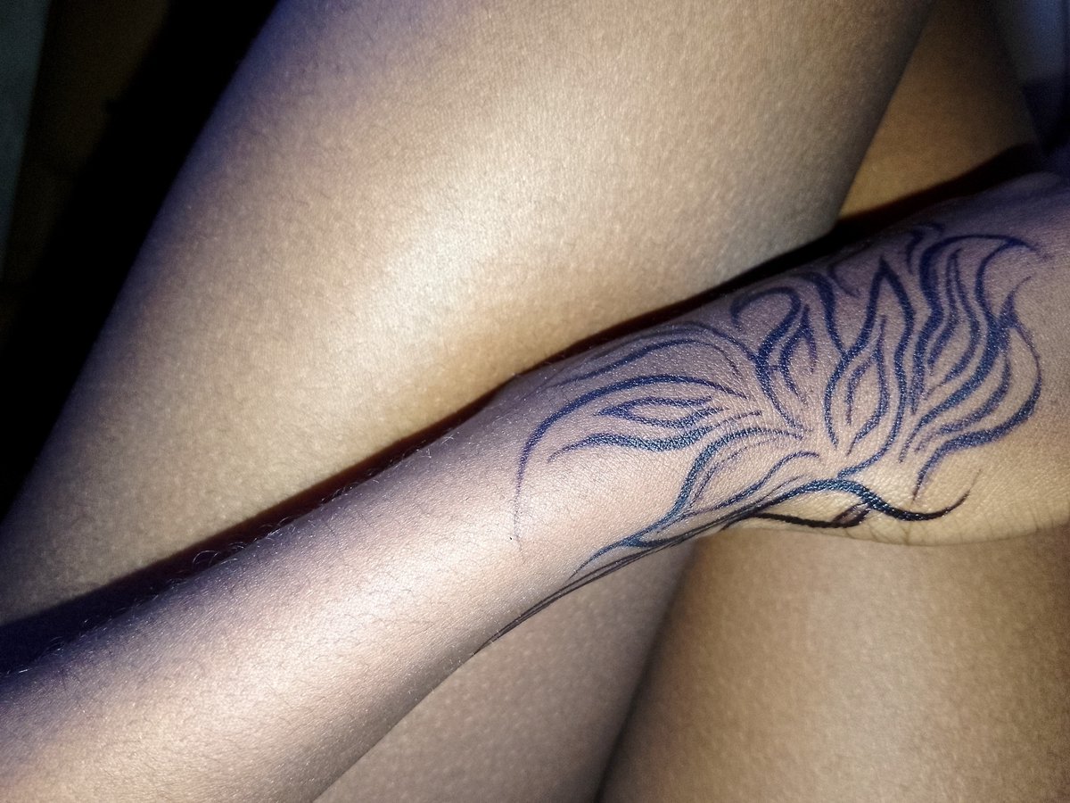 shishapey's tweet photo. New bby
#prettyass 
#pillowprincess https://t.co/cWj7rio6tc