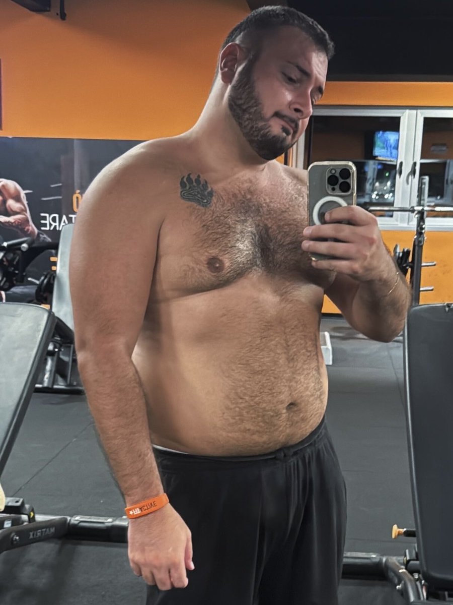 Be4rLittle's tweet photo. Hola
#gaybear #tummy #orso https://t.co/PSaepTmIMJ
