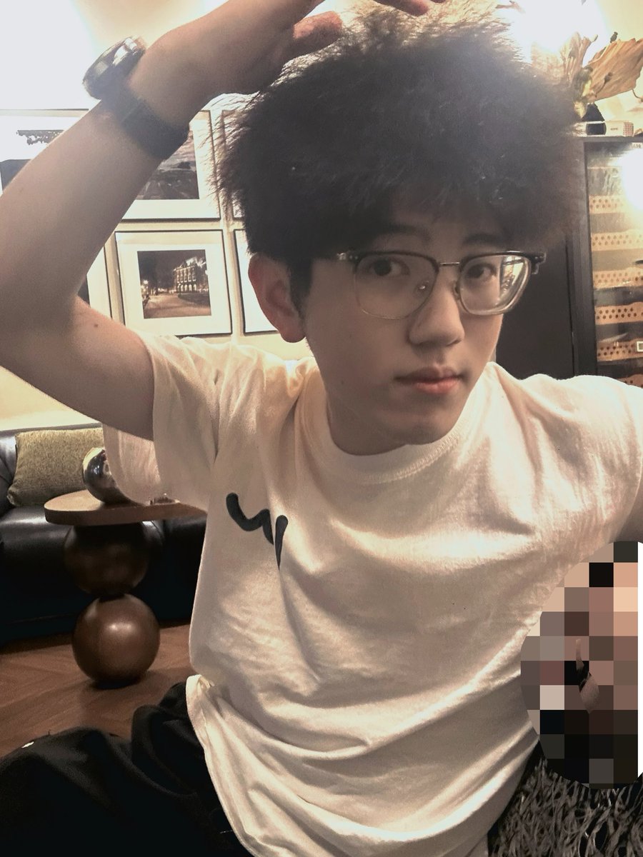 xiaoxiaojie1314's tweet photo. 最近有点性压抑 #大鸡 #射精 #精液 #18cm #深圳 #线下 https://t.co/llzpntQDFu
