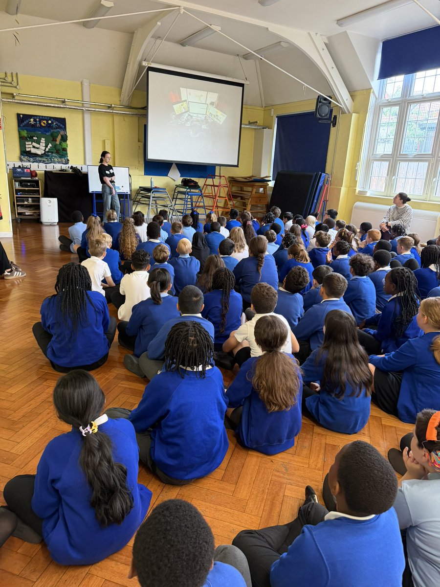 HaimoSchool's tweet photo. Years 5 and 6 had a workshop this week from the Breck Foundation. Thank you to Kerry for retelling an important story with a strong message with how to stay safe online @BreckFound https://t.co/mA2u1KdsFC