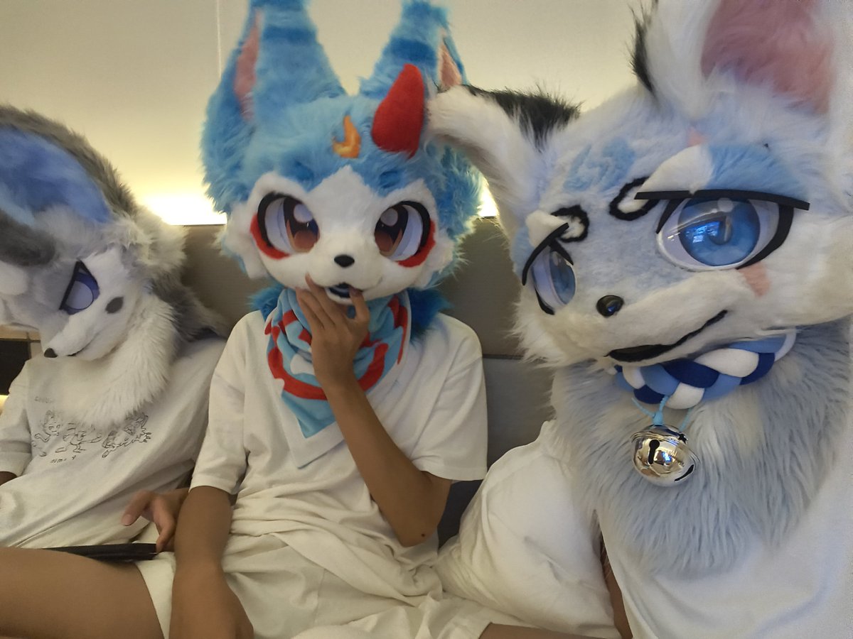 syzqqy's tweet photo. 和一群大兽太玩玩~啧啧啧~ https://t.co/sS2OqtCX7S