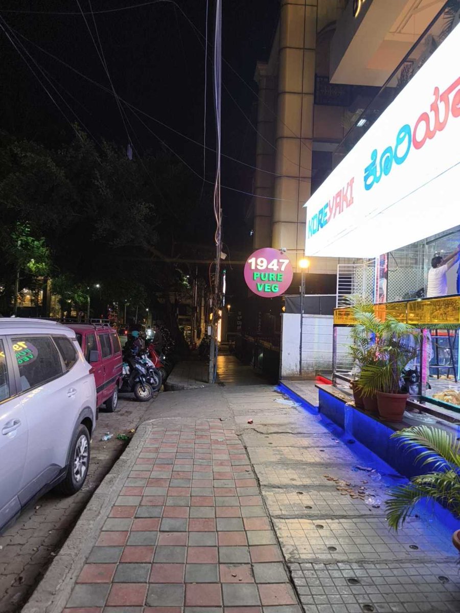 _nyxied_'s tweet photo. Bangalore has no good veg food it seems 

Very disappointed https://t.co/8UDXqGBWCh