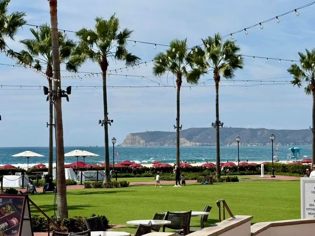 Dremedyd's tweet photo. Enjoying a sunny day afternoon in Coronado :) https://t.co/Umj94AY0xp