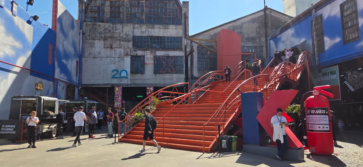 diegomac35's tweet photo. This morning I visit @nerdearla, the largest free tech event in Latin America, invited by @Oracle 🙌

I was there representing @txpipe_tools, @Cardano and @MidnightNtwrk, talking with devs and teams about open-source blockchain infrastructure.

Thanks for having me 🇦🇷🫡 https://t.co/L6LR0ybX6f