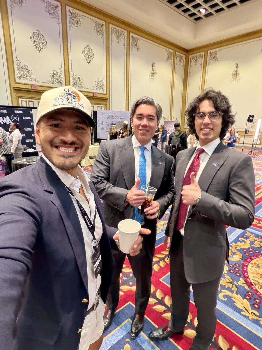 956Mars_'s tweet photo. A massive congratulations to the goats in the game @kwok_phil  @dom_kwok .The visionaries the ones who see the missing gap, the ones that never gave up, the ones who continue to show up every day from every part of the world, the ones who educate. The future looks bright. 
@GunsOilNCrypto #thedigitalassetbros