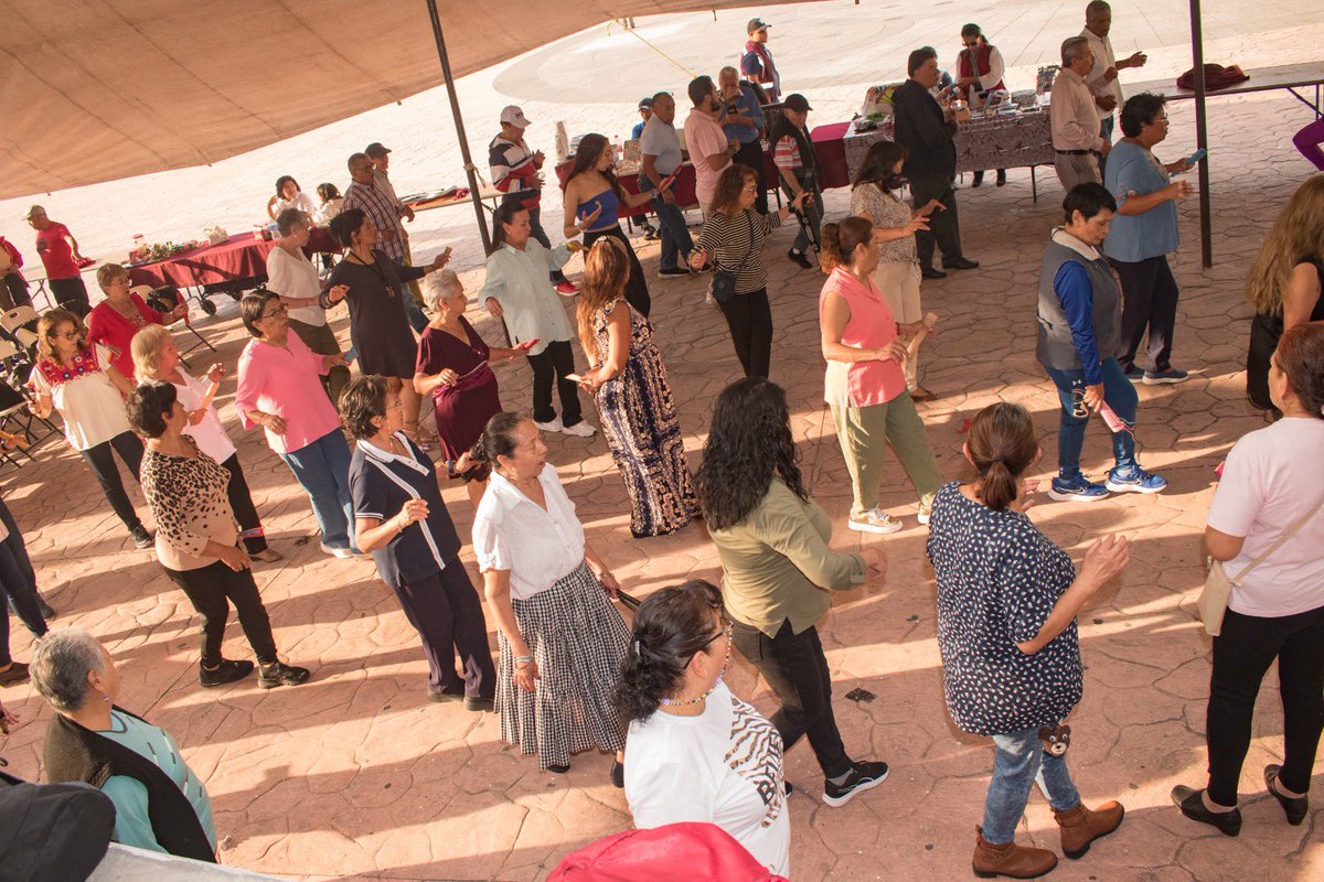 IztacalcoAl's tweet photo. 💃🕺 ¡Todos los jueves son de #Danzoneando en Iztacalco!
Te esperamos a partir de las 4:00 p. m. en la explanada de la Alcaldía. Ven, diviértete y disfruta del danzón con nosotros.
¡Solo en Iztacalco, Casa de la Sal y de los Grandes Espectáculos! 💜 https://t.co/zq5qYdERir