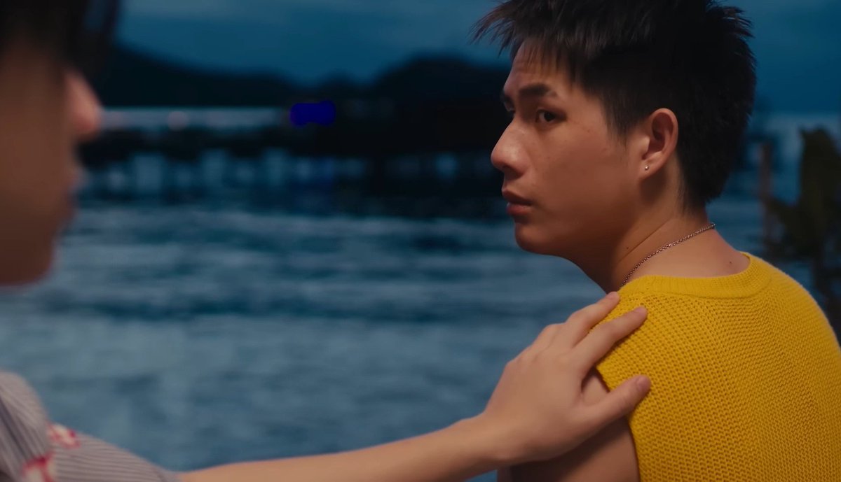 sunnyyyhoney's tweet photo. Wave is so gentle when he comforts Lava here 🥺 The soft voice, the apology, the gentle touch to the shoulder 🫳 Lava isn’t ready to return this gentleness yet (but he does later in the episode)
#ThatSummerRewatchEP2 https://t.co/BUKtKijLcE
