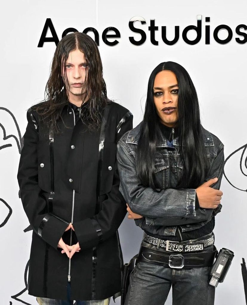 draingang012's tweet photo. First look at Bladee and Ecco2k in American Horror Story season 13. https://t.co/ejJetNxt4f