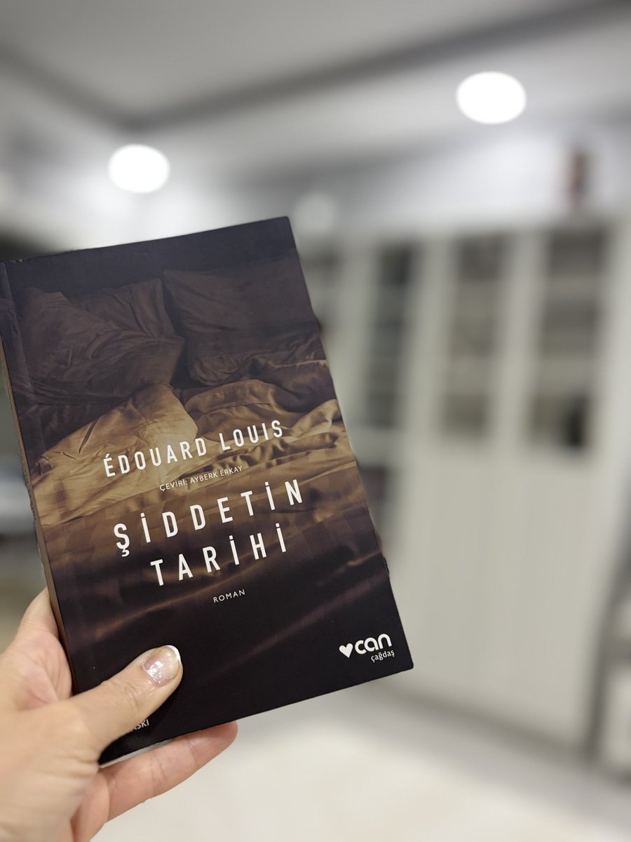 geobetul's tweet photo. ... nefret var olmak için bireylere ihtiyaç
duymaz, sadece tekrar vücuda gelebileceği bir yuvaya ihtiyaç duyar
#kitap https://t.co/vtefUWD07p