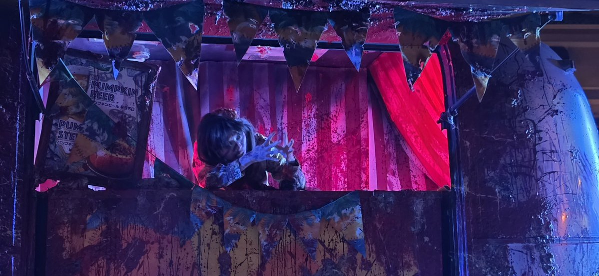 betsubaraka's tweet photo. ユニバのハロウィンオールナイト、人全然おらんくて超快適だった…これは良いわ…！ニンテンドーワールドのアトラクション1時間くらいで全部乗れた😎ド深夜のユニバ新鮮
夜型人間なのでへばることもないしな…昼から色々回って、途中退場挟みつつ行きたかったところは全部行けたから満足☺️ https://t.co/Fh2m4CmbrB