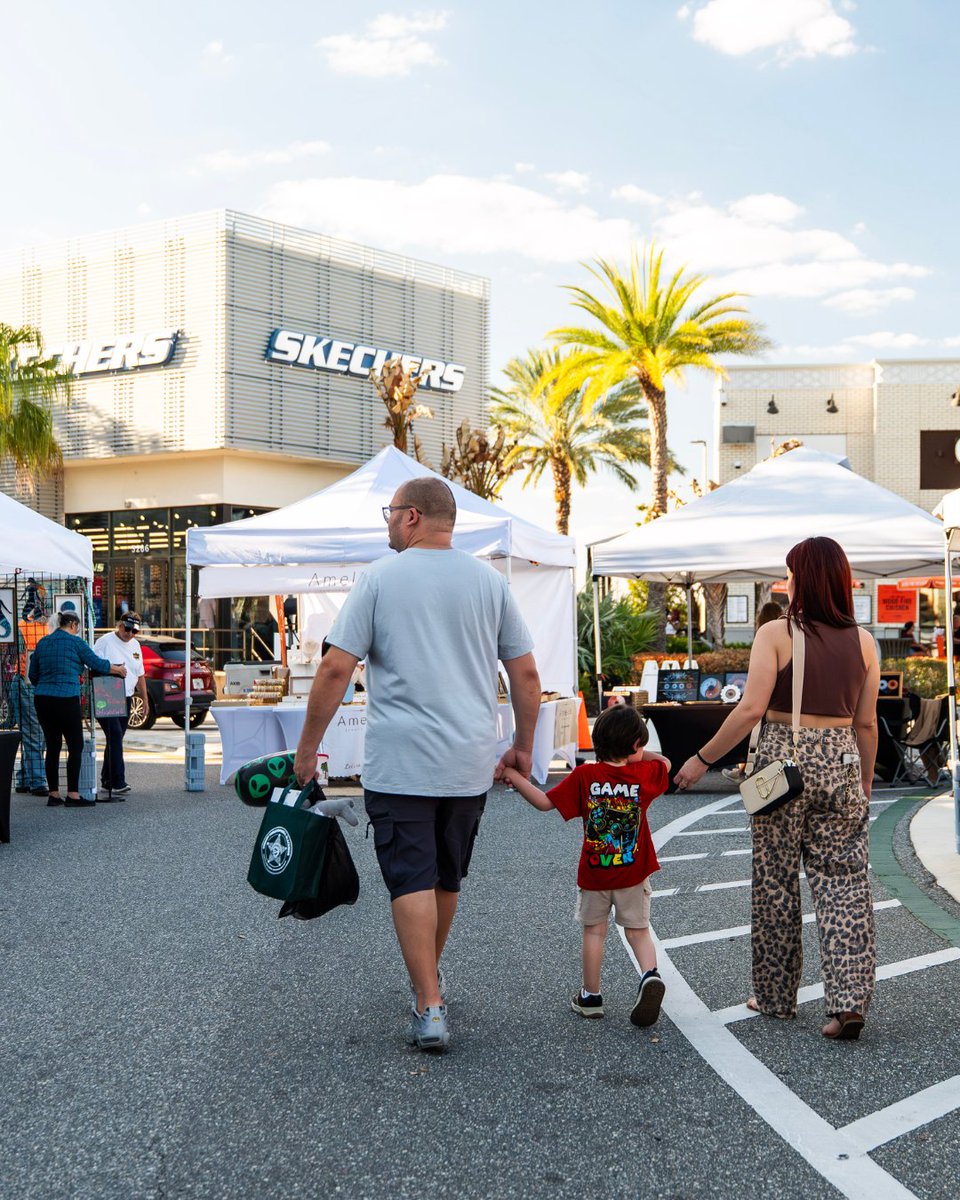 PromenadeAtSW's tweet photo. Your Saturday Plans Are Set at the Promenade Sunset Walk.

Stroll the Promenade Artisan Market and Discover Local Vendors, Unique Finds, and More, Then Enjoy Show Car Saturday Nights Featuring Everything from Timeless Classics to Modern Builds. https://t.co/fBDsns0shH