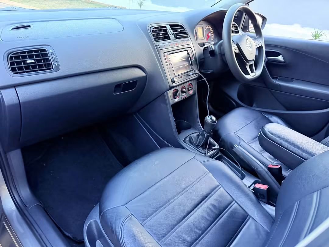 2lani47's tweet photo. 135000
Polo Vivo 1.4 Comfortline 2019 Model with ONLY 83 000KM comes with SpareKey
*Multifunctional Steering*Apple Play*Leather Seats*ArmRest 
📲0813417410 https://t.co/7hIV18aIg6