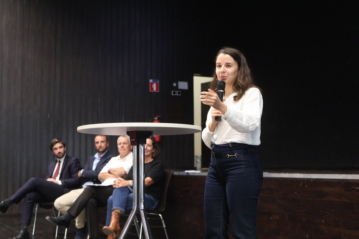 Sarah_Kerrich's tweet photo. Dimanche se jouent des élections moins connues du grand public mais tout aussi importante pour la démocratie. Dans la Somme, mon ami @Cardon_Remi a fait un travail remarquable et mérite sa réélection en tant que sénateur. On vote la Somme a de l’Avenir dimanche ! https://t.co/lpGxrHPu58