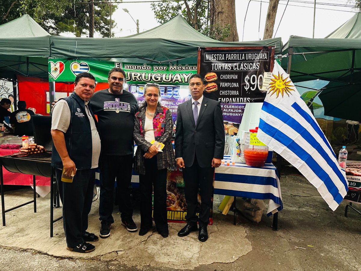 comar_sg's tweet photo. @xade_mm @SEGOB_mx @arturomedinap Allí, junto con distinguidos invitados, realizó un recorrido por las instalaciones del centro, reafirmando el compromiso con los recintos que impulsan la acogida y la integración. 👥🙌 https://t.co/lUL3Zx8dLa