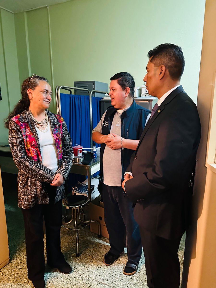 comar_sg's tweet photo. @xade_mm @SEGOB_mx @arturomedinap Allí, junto con distinguidos invitados, realizó un recorrido por las instalaciones del centro, reafirmando el compromiso con los recintos que impulsan la acogida y la integración. 👥🙌 https://t.co/lUL3Zx8dLa