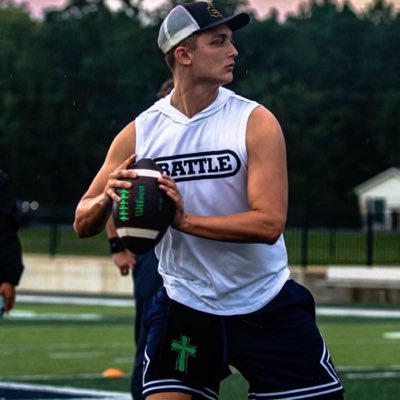 qb_carson's tweet photo. #NewProfilePic https://t.co/B9lp1dnj9Q